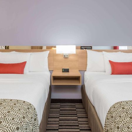 Microtel Inn & Suites By Wyndham Sudbury Zewnętrze zdjęcie