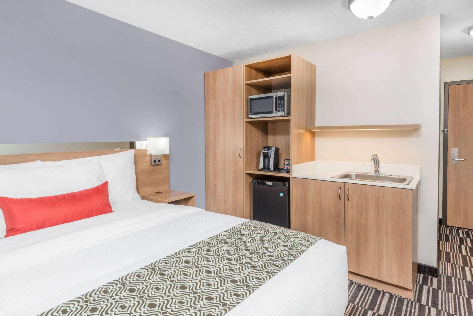Microtel Inn & Suites By Wyndham Sudbury Zewnętrze zdjęcie