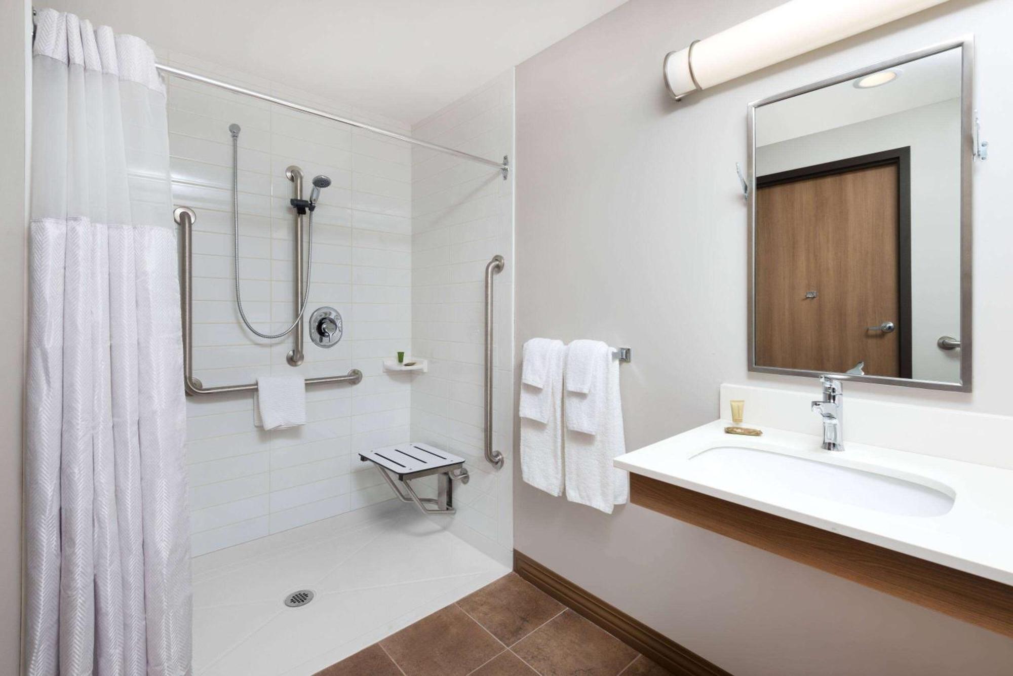 Microtel Inn & Suites By Wyndham Sudbury Zewnętrze zdjęcie