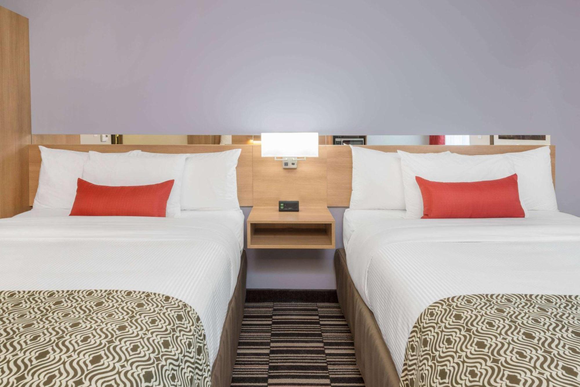 Microtel Inn & Suites By Wyndham Sudbury Zewnętrze zdjęcie