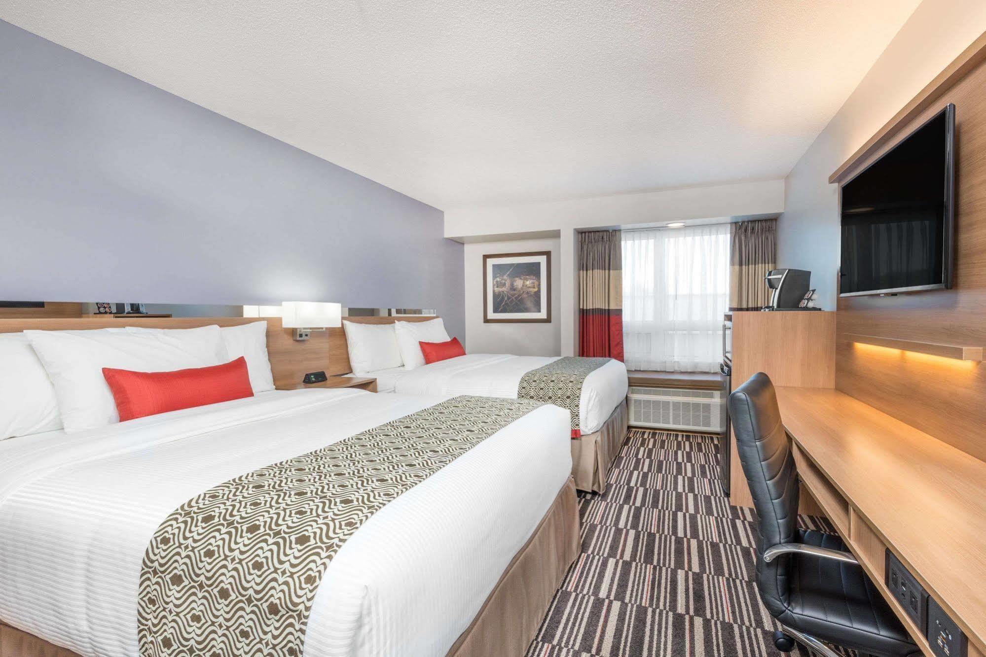 Microtel Inn & Suites By Wyndham Sudbury Zewnętrze zdjęcie