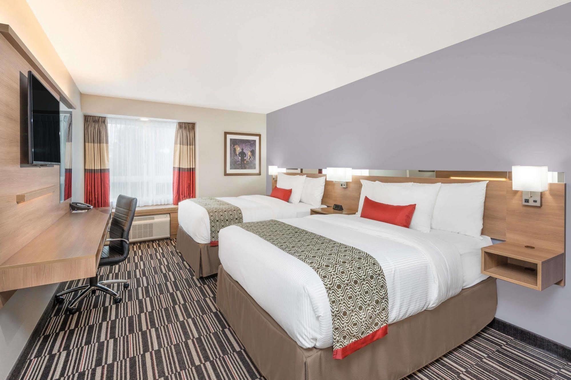 Microtel Inn & Suites By Wyndham Sudbury Zewnętrze zdjęcie